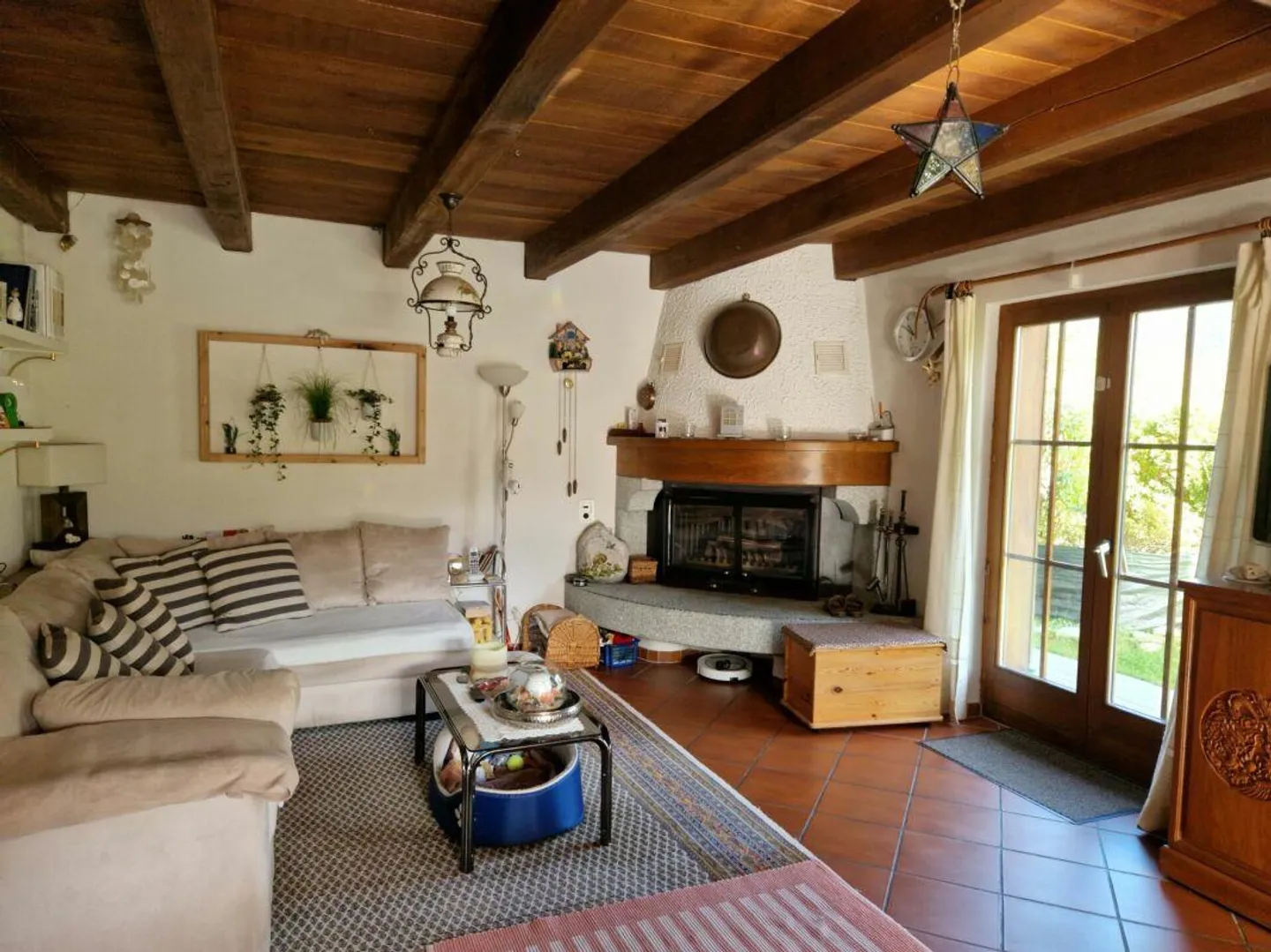 Casa monofamiliare con rustico e terreno - Foto 3 di 14