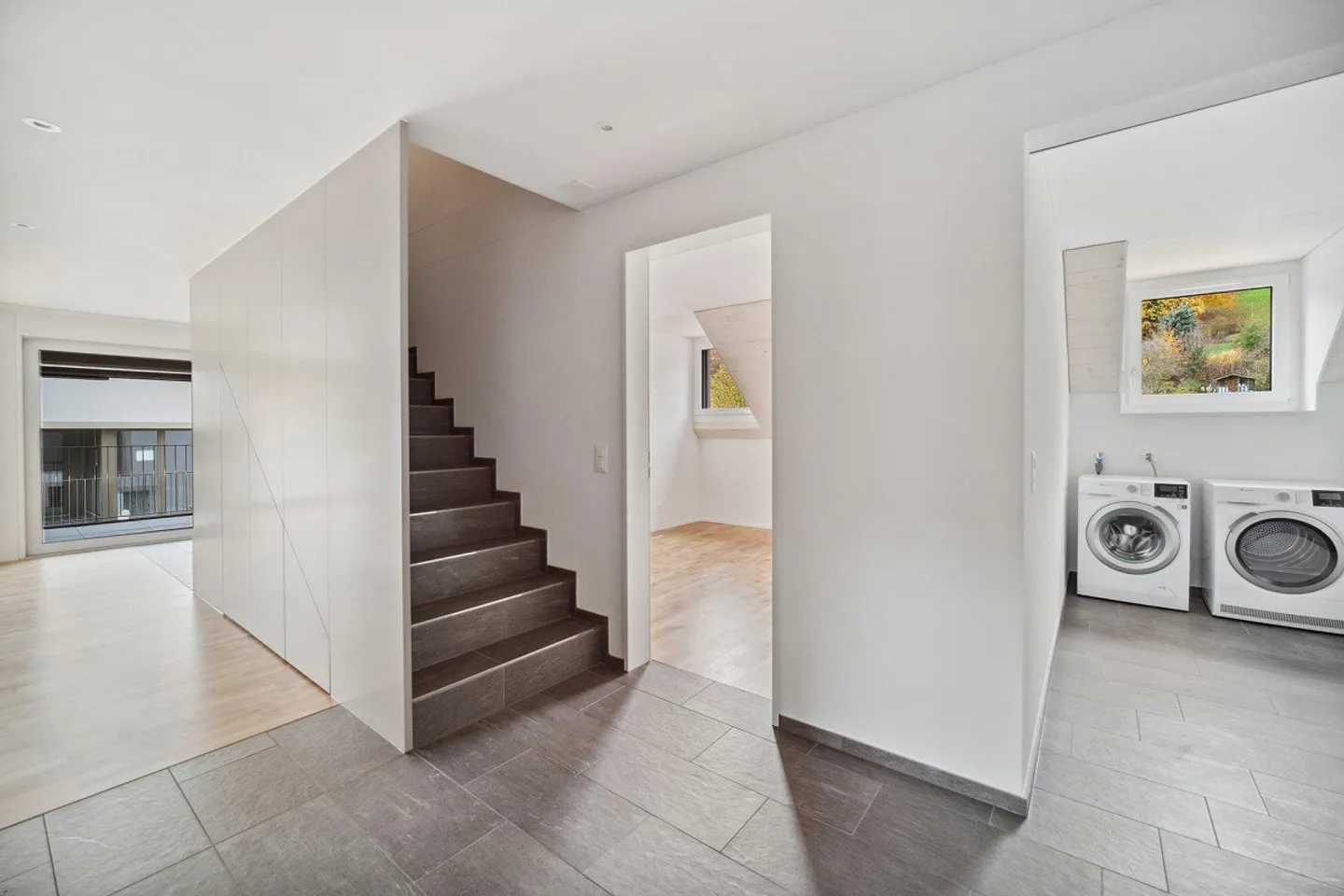 Appartamento duplex moderno di 4,5 locali - Foto 8 di 15