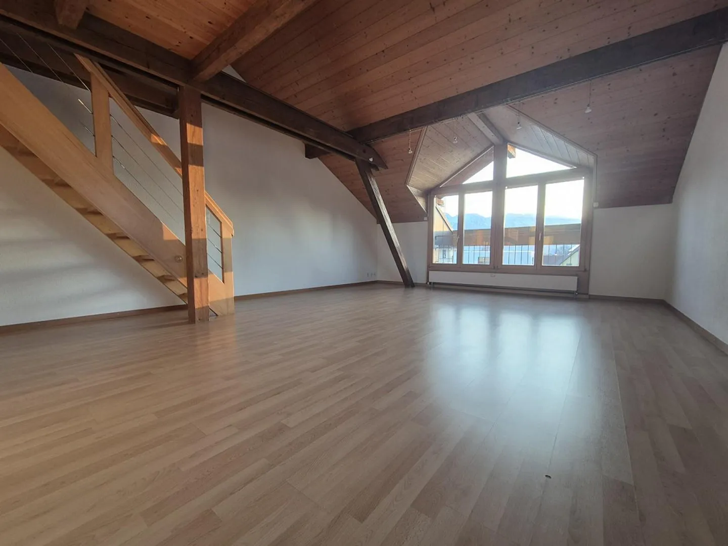 Charmante Galeriewohnung bei Thun - Foto 2 von 11