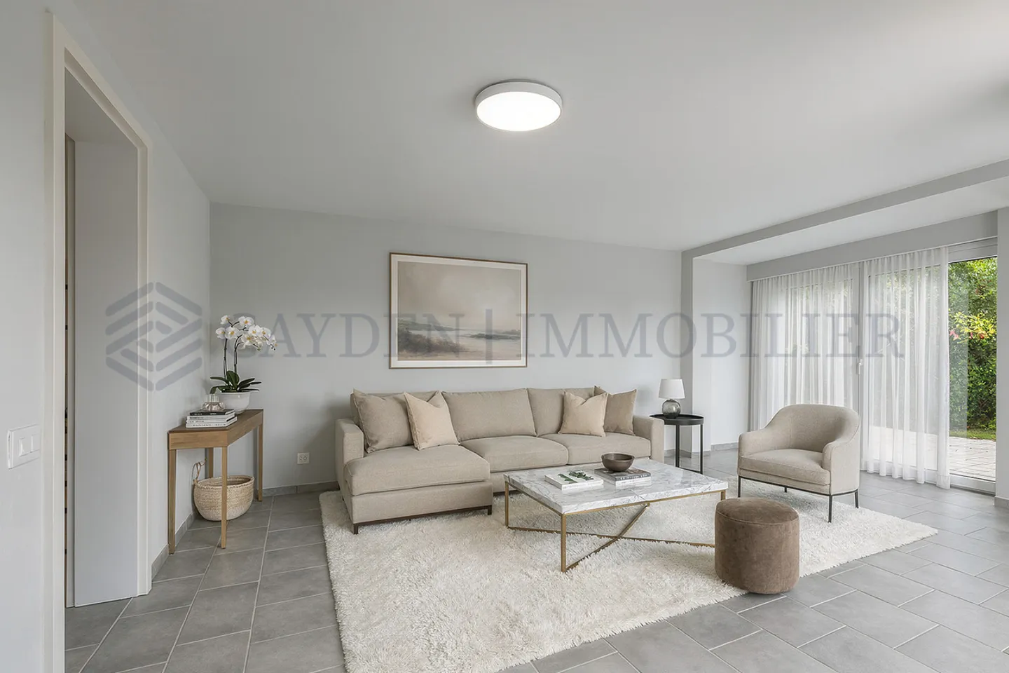 Urban center of Nyon! Semi-detached villa with large garden - Photo 1 of 18