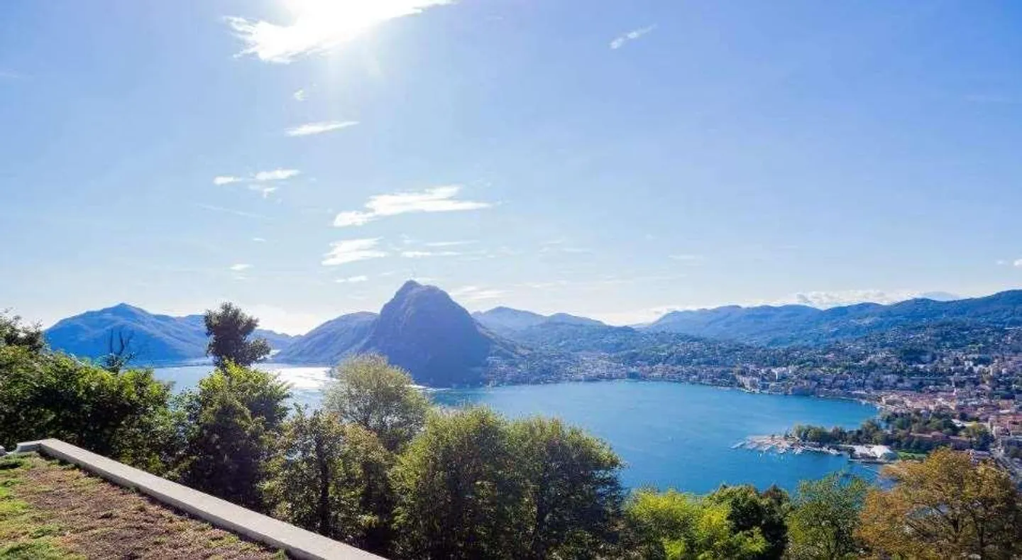 Prestigewohnung mit Seeblick - Foto 1 von 3
