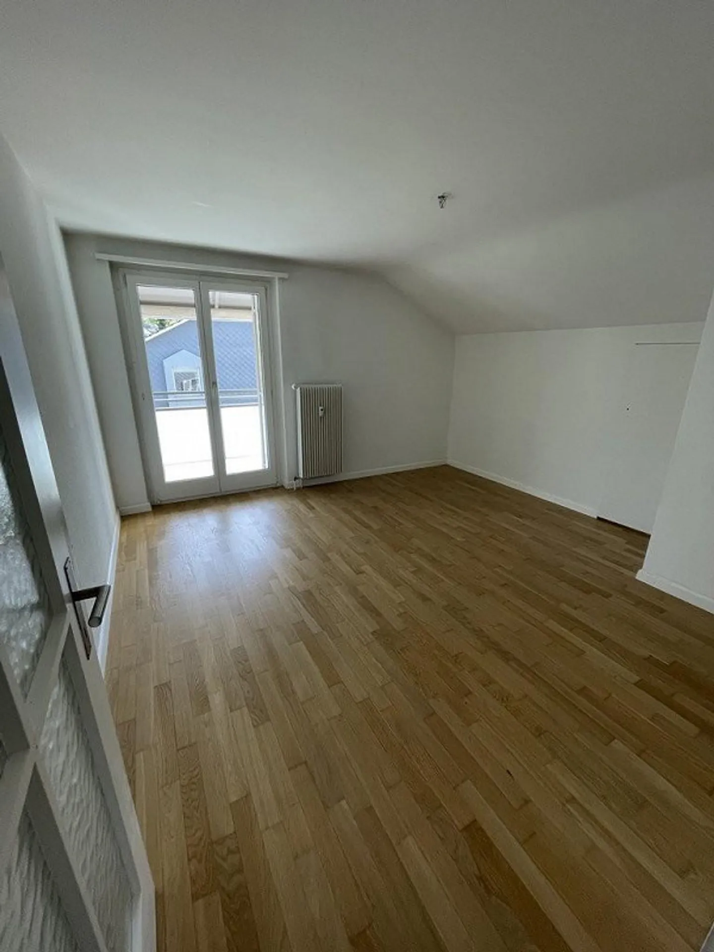 Renovierte Dachwohnung - Foto 7 von 11