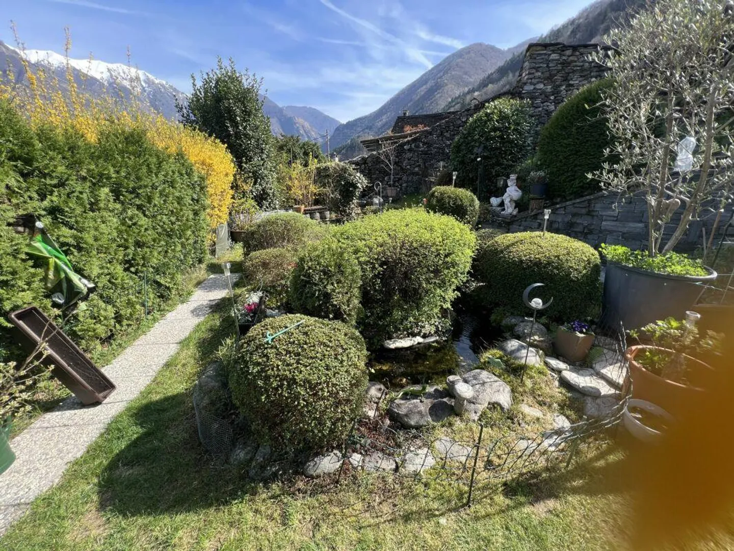 Casa monofamiliare con rustico e terreno - Foto 10 di 14