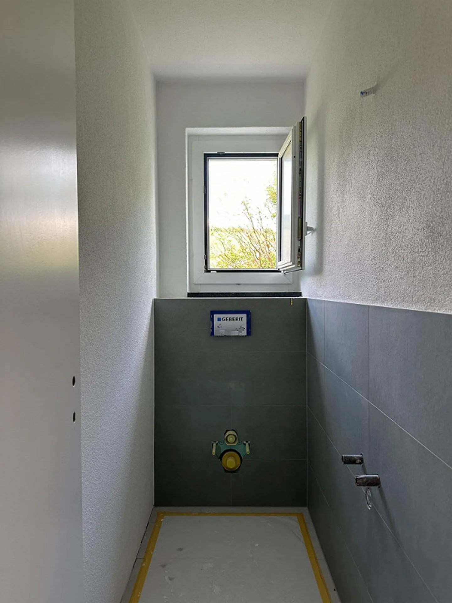 Bijou entièrement rénové à tomber amoureux – avec balcon et jardin - Photo 12 sur 26