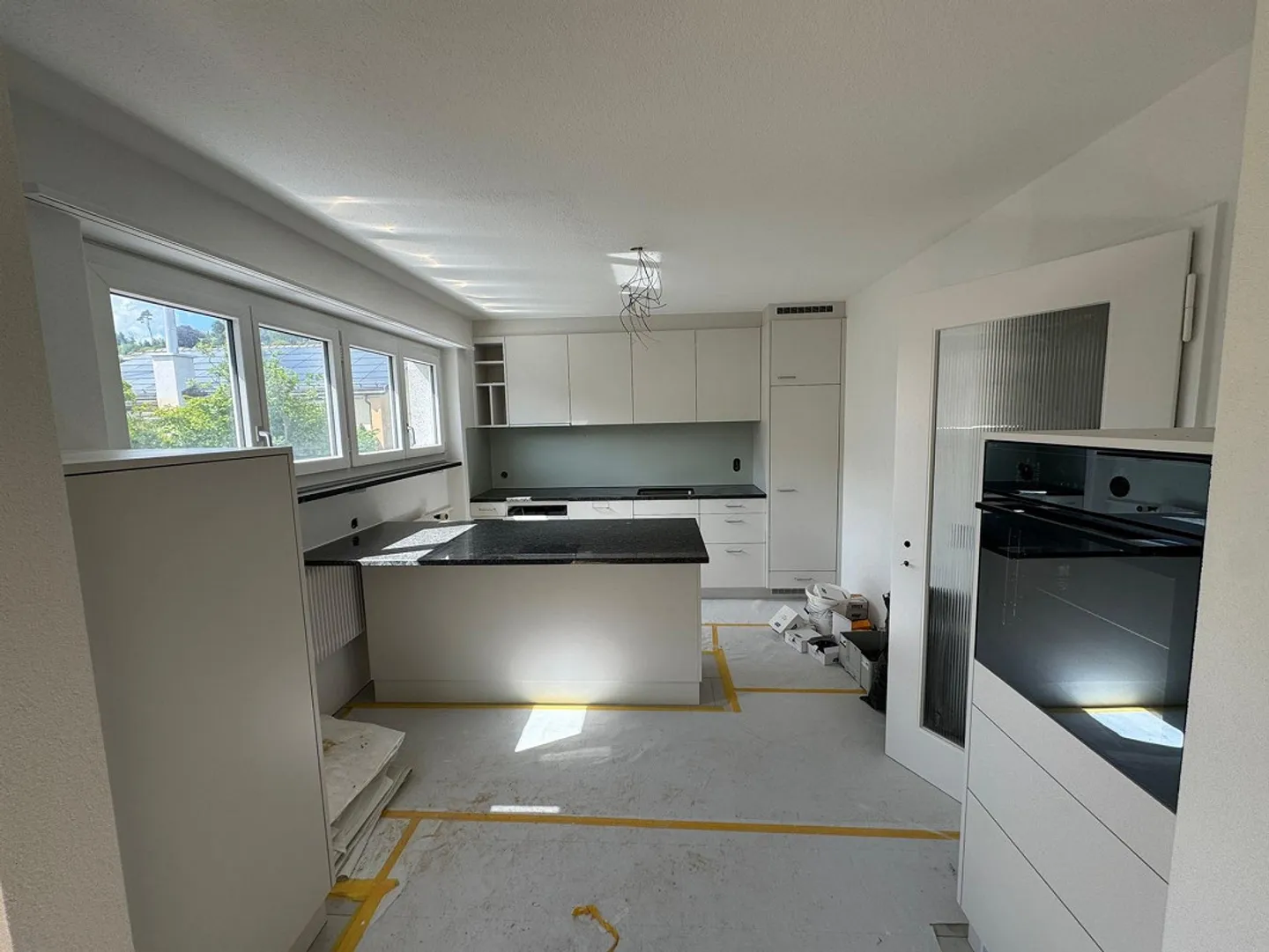 Bijou entièrement rénové à tomber amoureux – avec balcon et jardin - Photo 1 sur 26