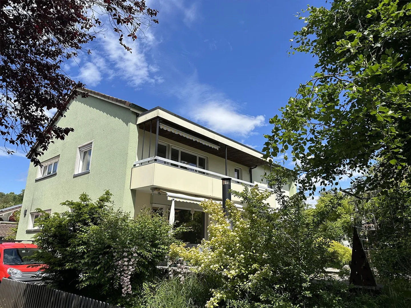Bijou entièrement rénové à tomber amoureux – avec balcon et jardin - Photo 3 sur 26