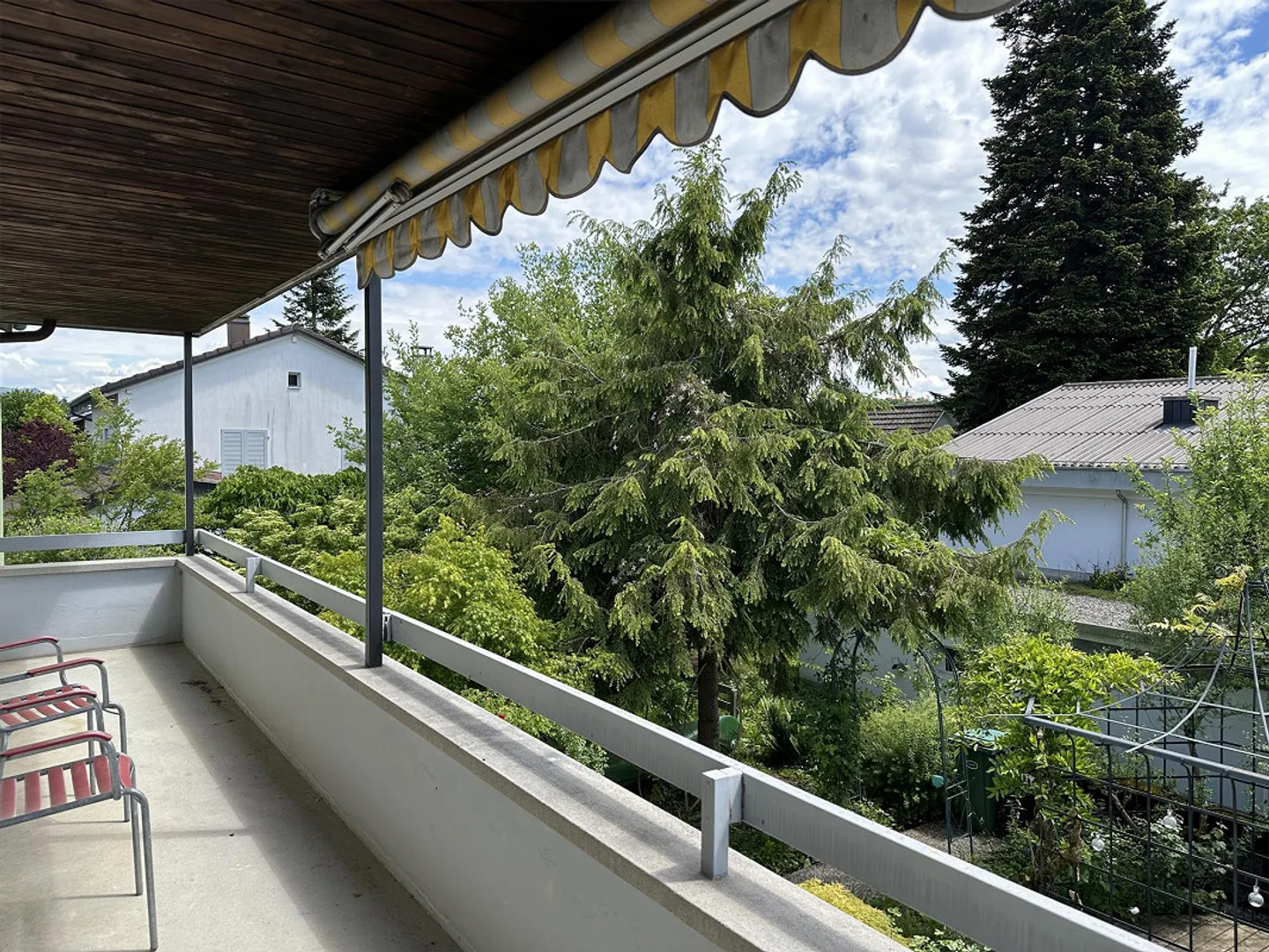 Bijou entièrement rénové à tomber amoureux – avec balcon et jardin - Photo 23 sur 26