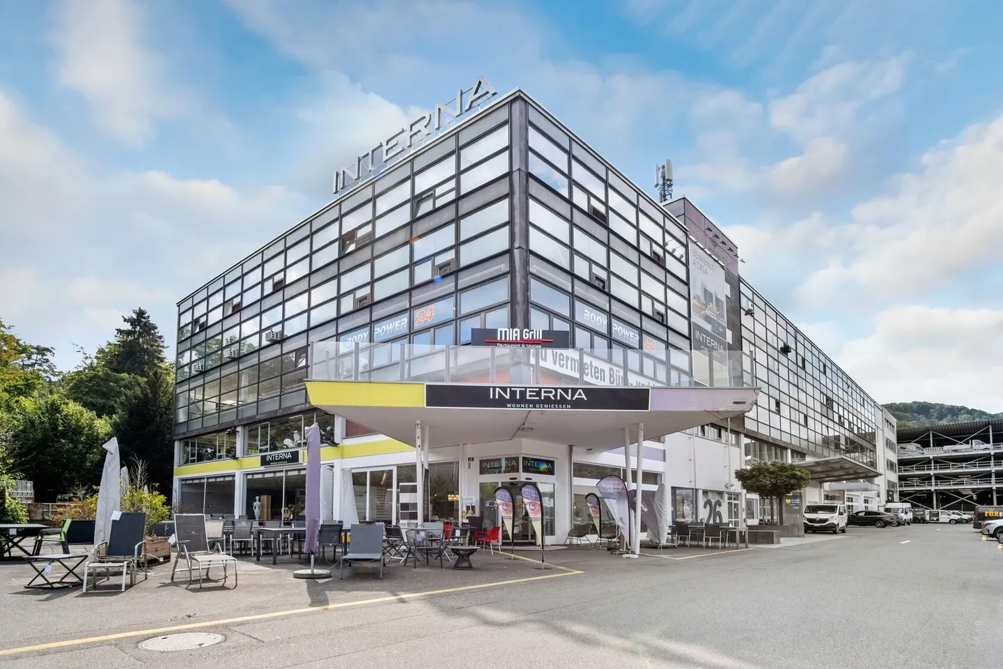 Mischgenutztes Gebäude mieten - Foto 3 von 7