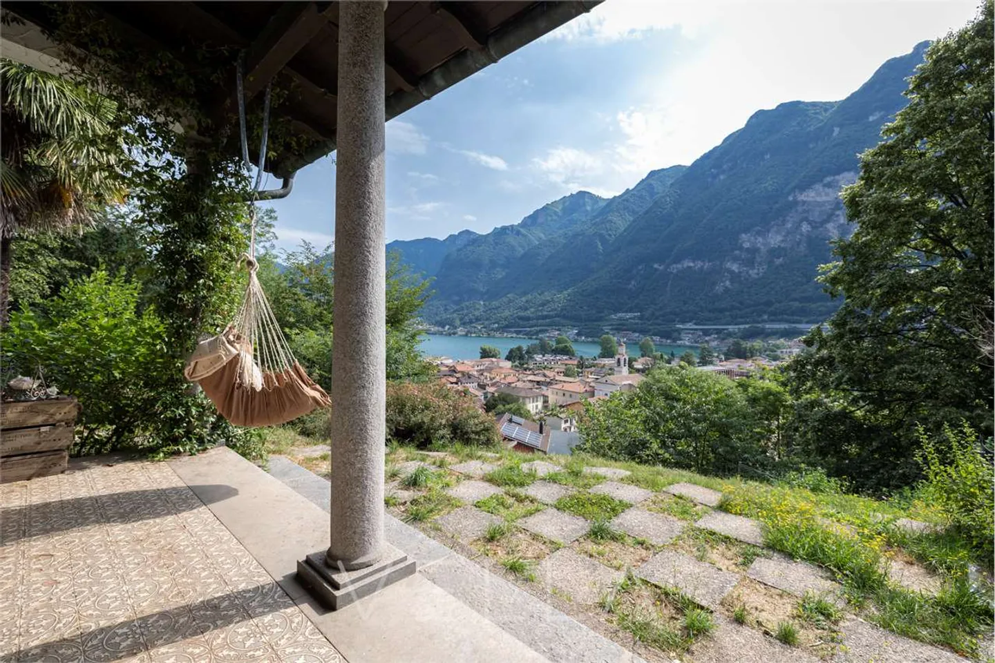 Un'oasi di charme con vista mozzafiato - Foto 5 di 10