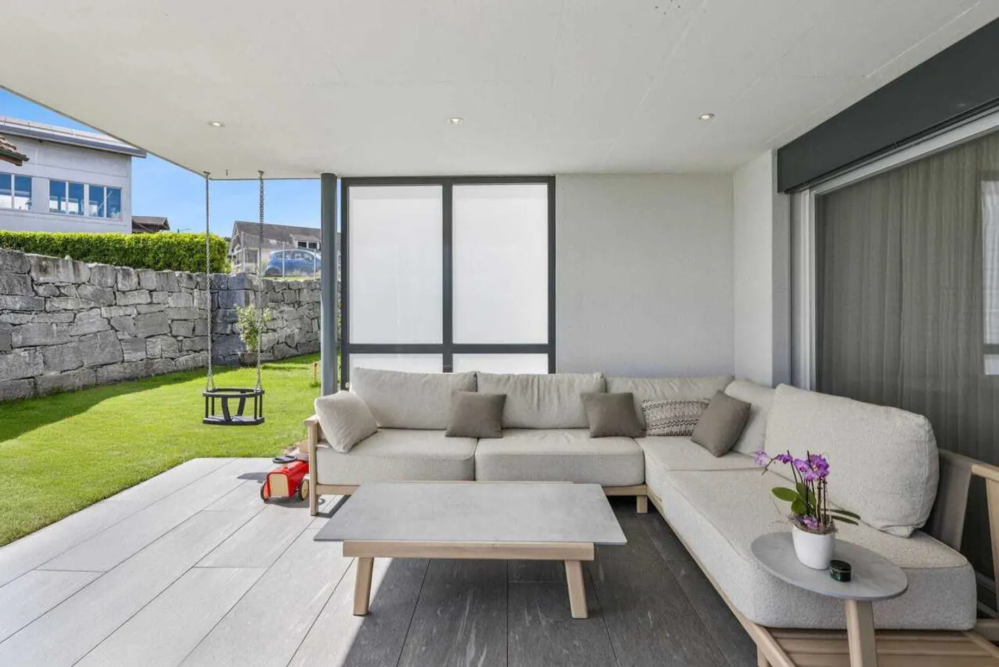 Grosszügige 5.5-Zimmer-Gartenwohnung in Abtwil – frisch renoviert und bezugsbereit - Foto 6 von 13