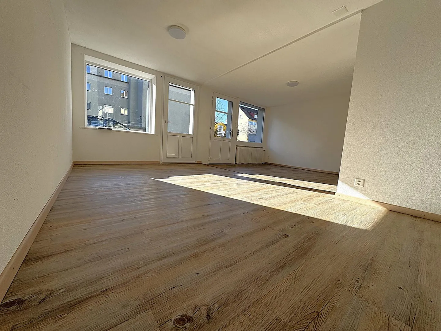 Atelier lumineux dans un emplacement central à Bern Ostring - Photo 3 sur 5