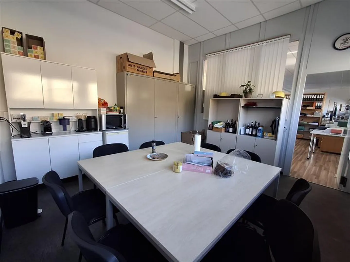 Espace Commercial Spacieux - Photo 1 sur 9