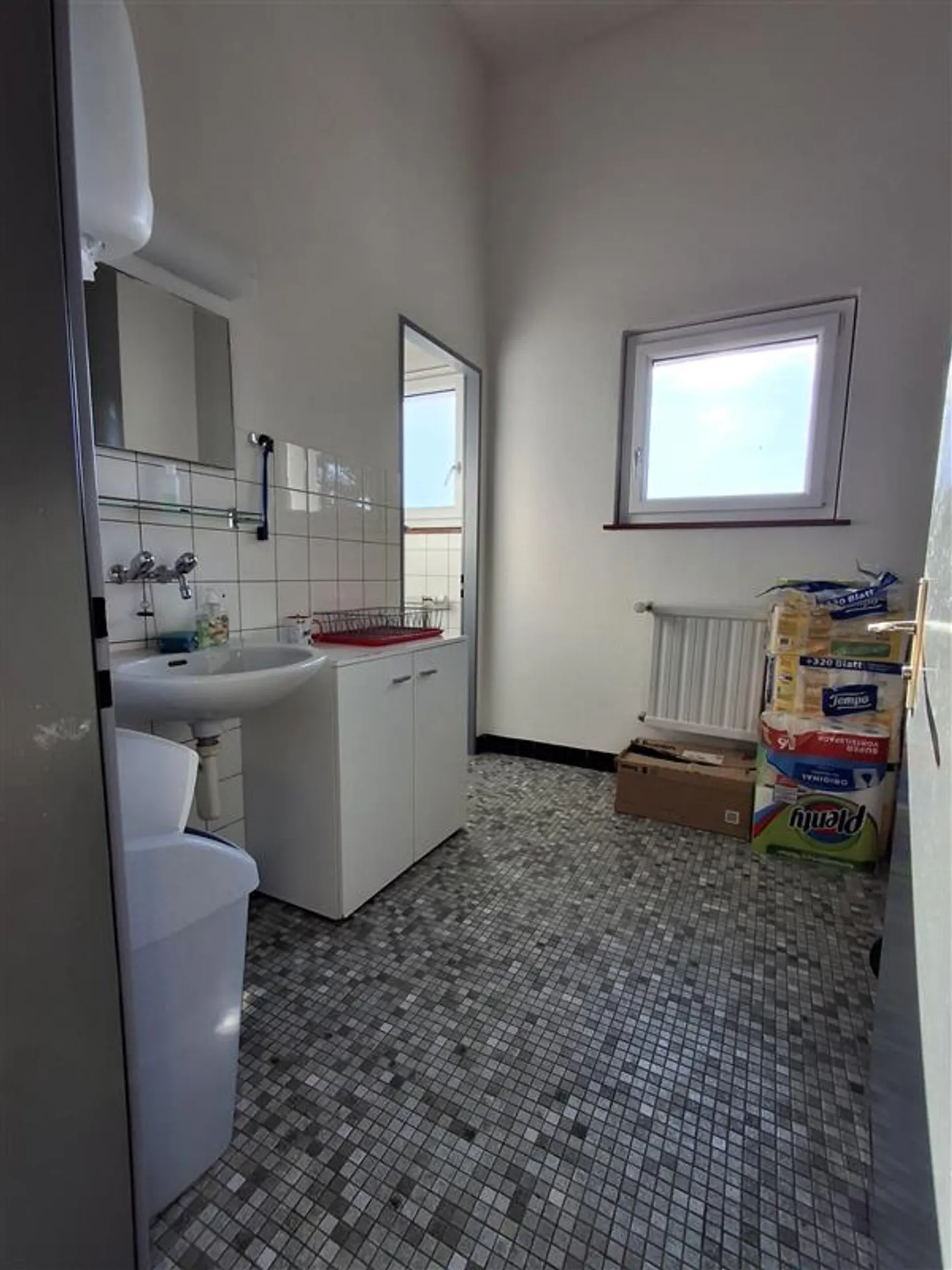 Espace Commercial Spacieux - Photo 2 sur 9