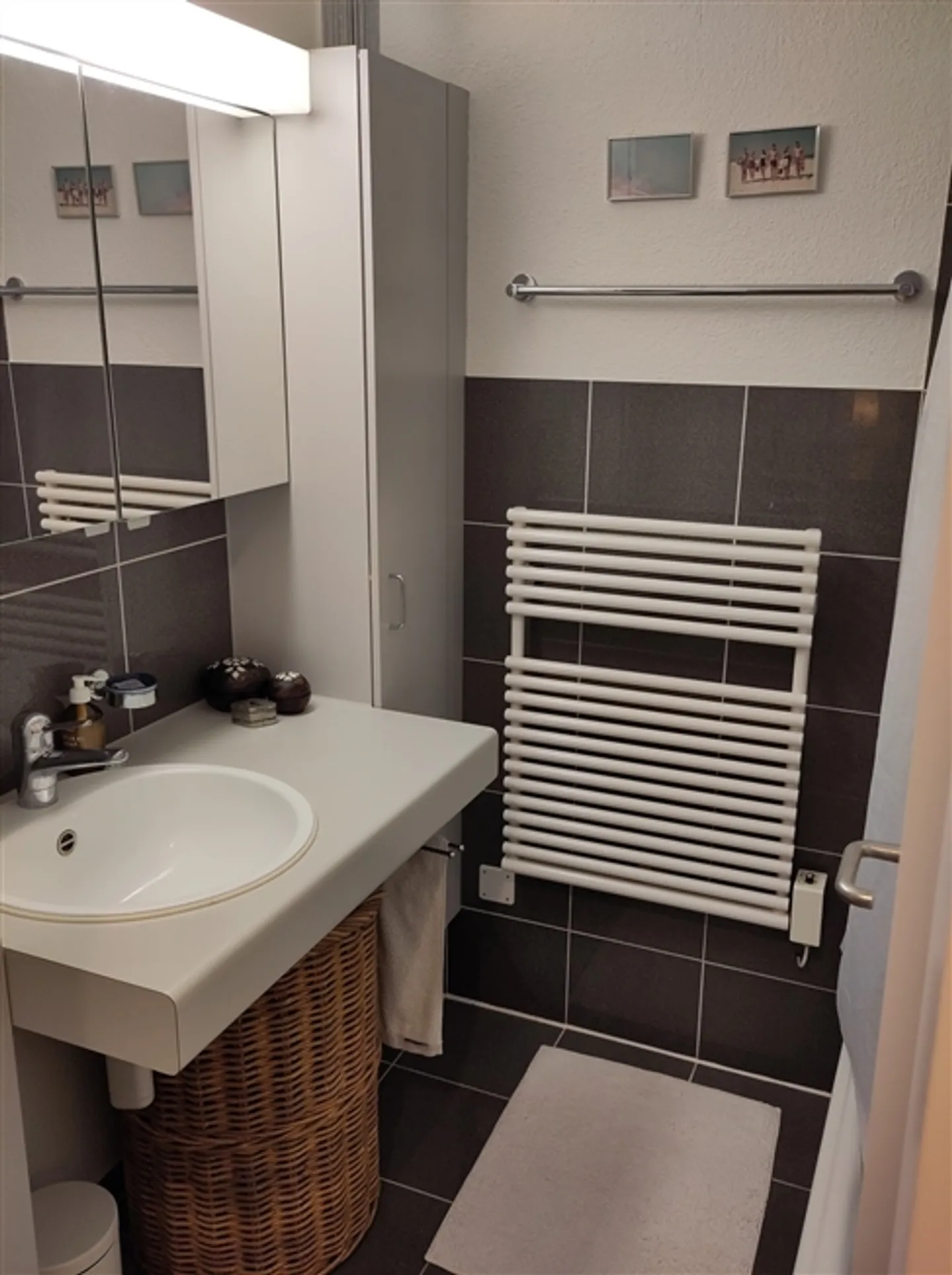 POUR UNE SEULE PERSONNE À BERN, MEUBLÉ, TEMPORAIRE - Photo 7 sur 10