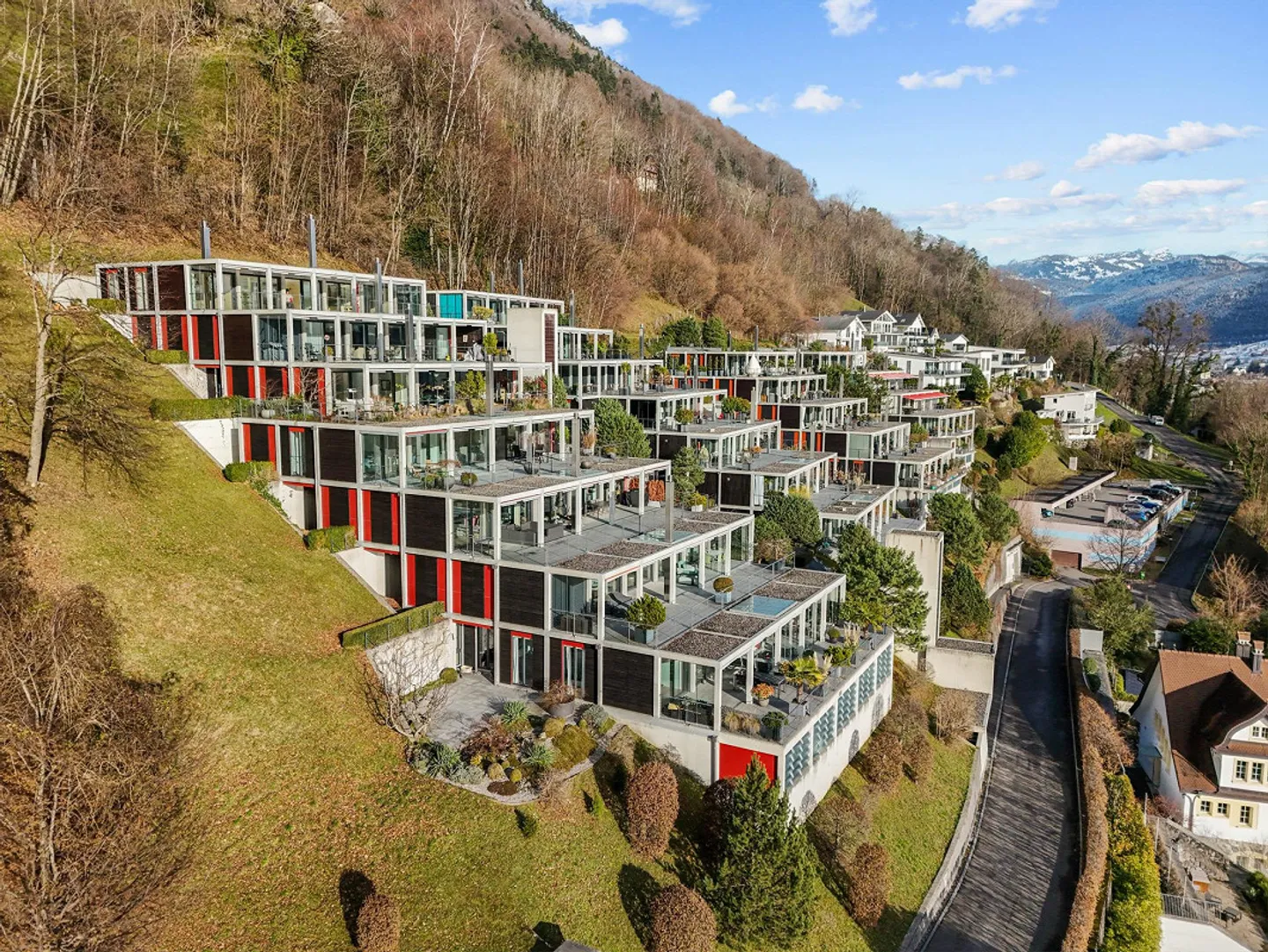 Appartamento duplex di 5,5 stanze in una posizione tranquilla a Brunnen - Foto 18 di 19