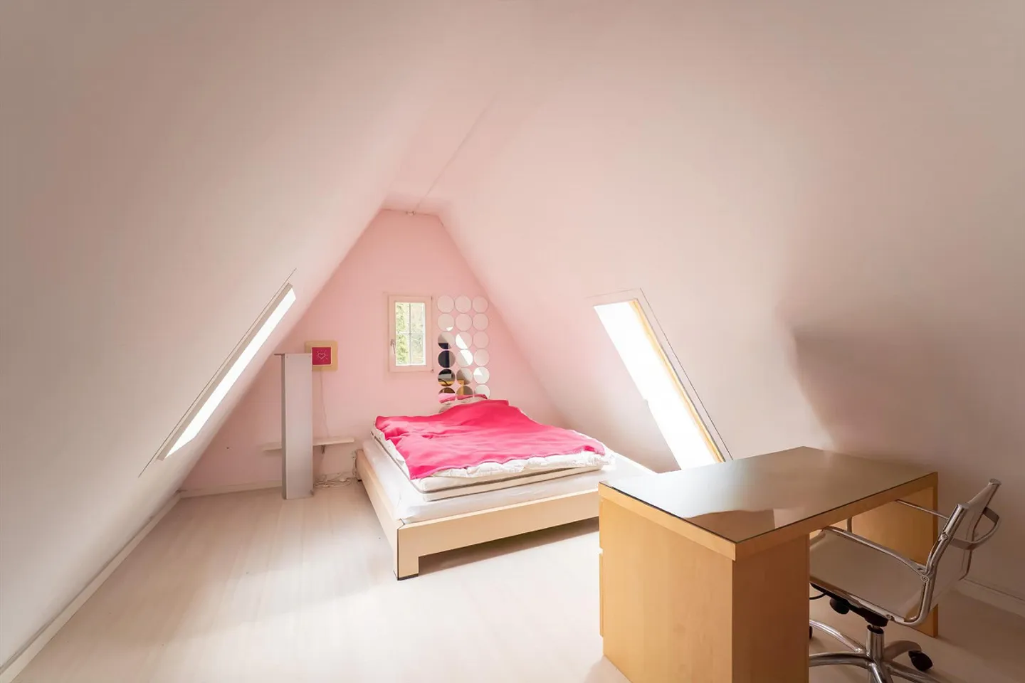 Residential and Commercial Building in Liestal - Photo 11 of 20