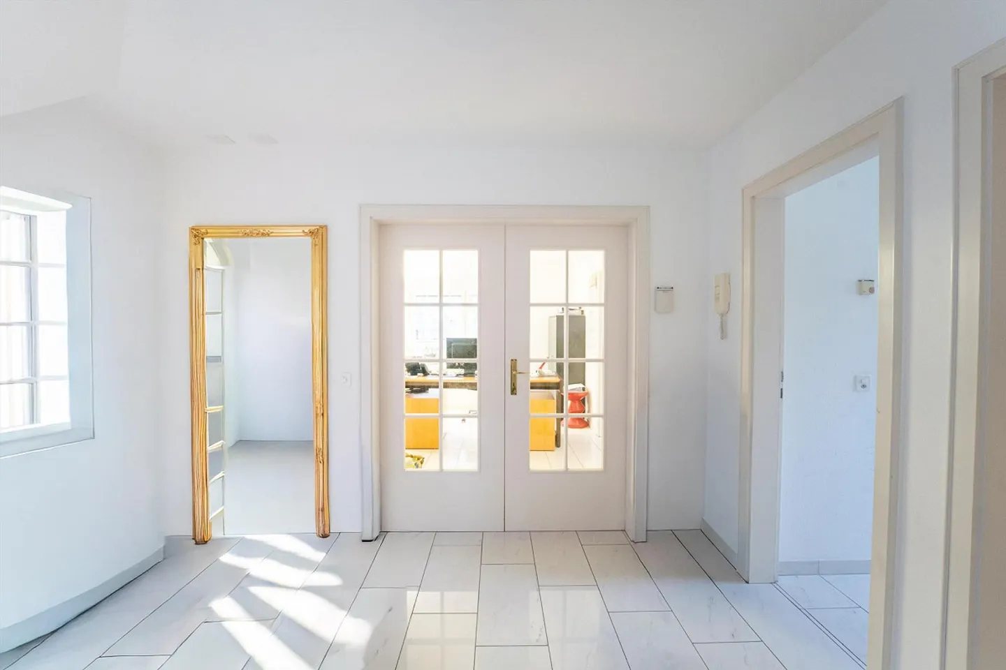 Residential and Commercial Building in Liestal - Photo 13 of 20