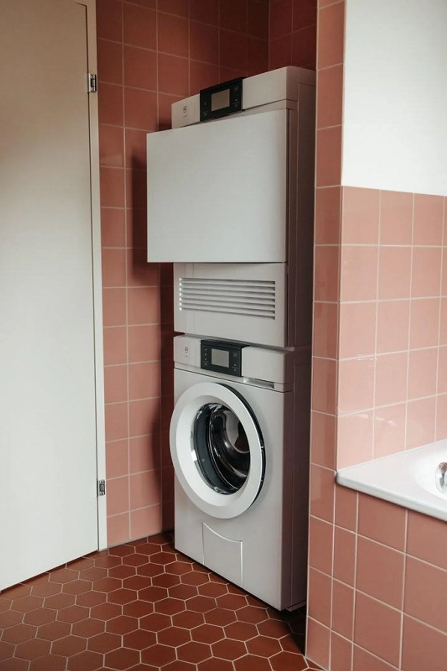 Beautiful Living in Riggisberg - Photo 5 of 11