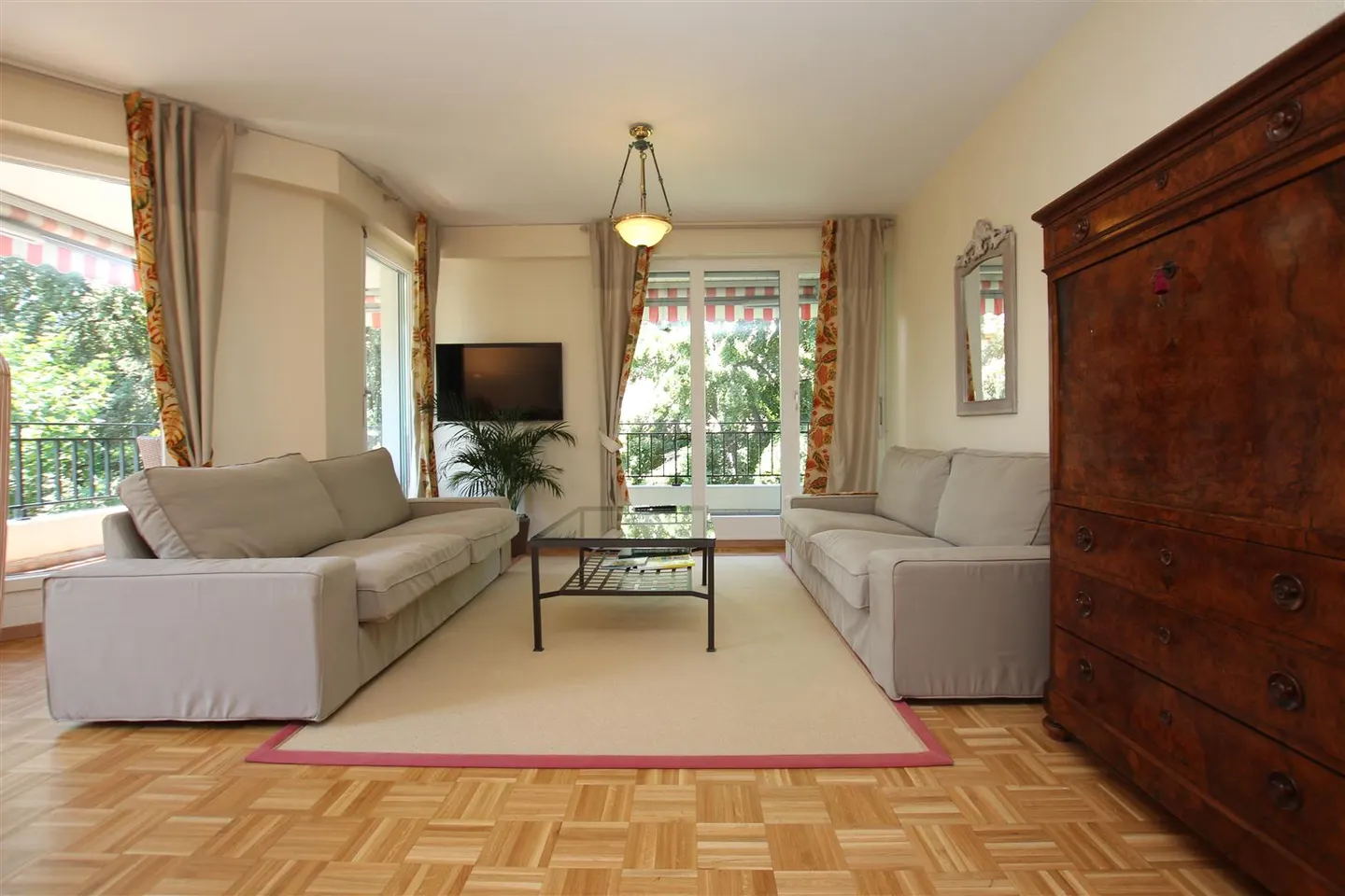 Appartement spacieux avec terrasse - Photo 7 sur 9