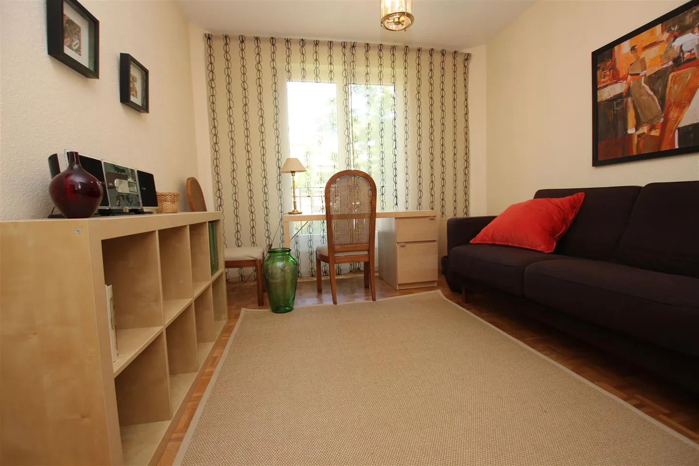 Appartement spacieux avec terrasse - Photo 8 sur 9