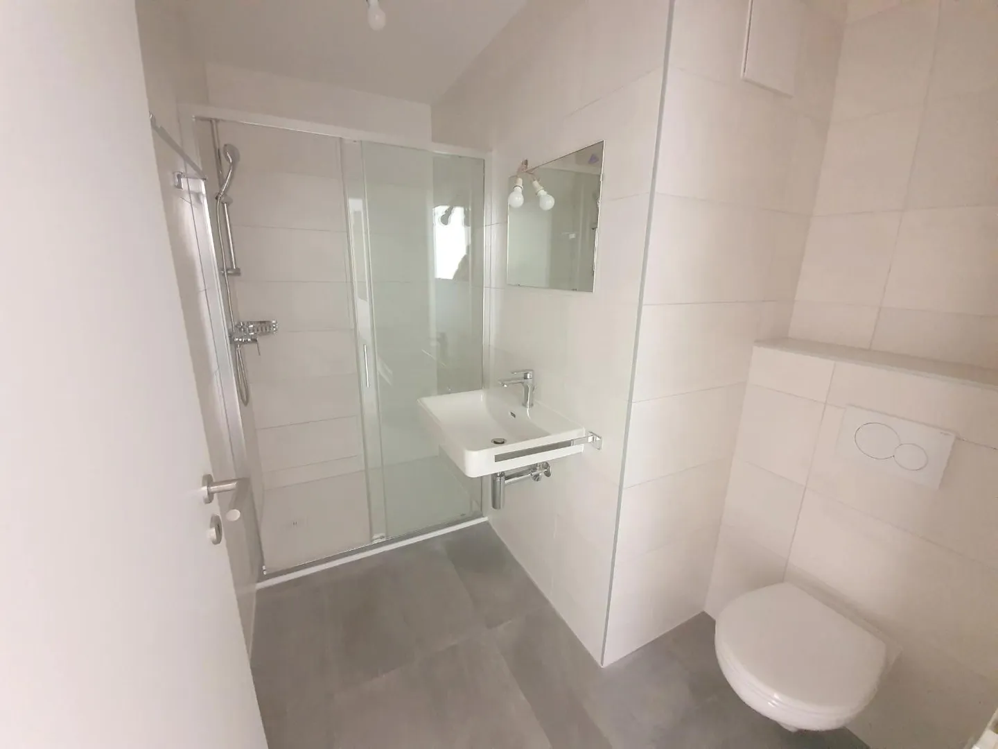 2.5 Room Apartment - Photo 4 of 4