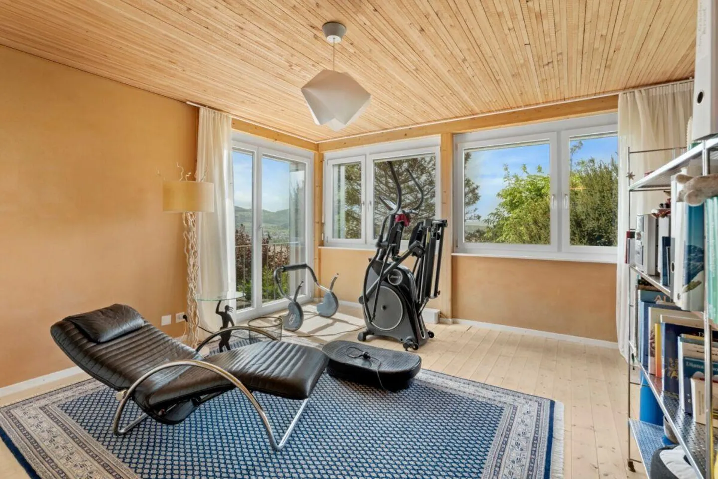 Sustainable Villa in Timber Construction with Best View Location - Photo 7 of 18