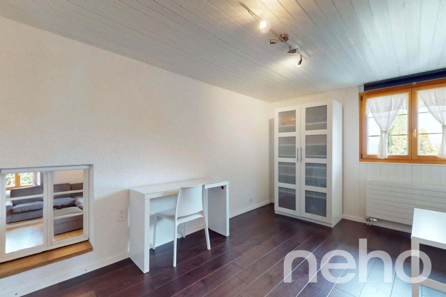Haven of peace for this house with a large garden! - Photo 4 of 13