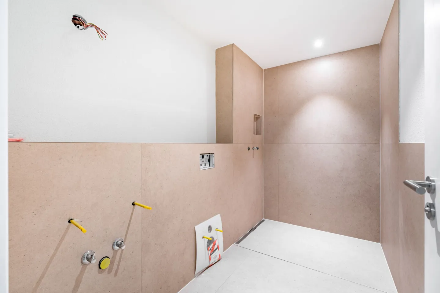 Appartamento giardino 4.5 stanze, 106 m² di superficie abitabile + 61 m² di patio presso l'Ergolz - Foto 5 di 11