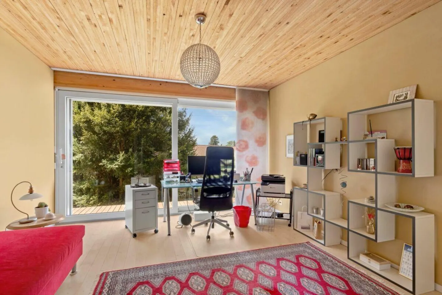 Sustainable Villa in Timber Construction with Best View Location - Photo 11 of 18