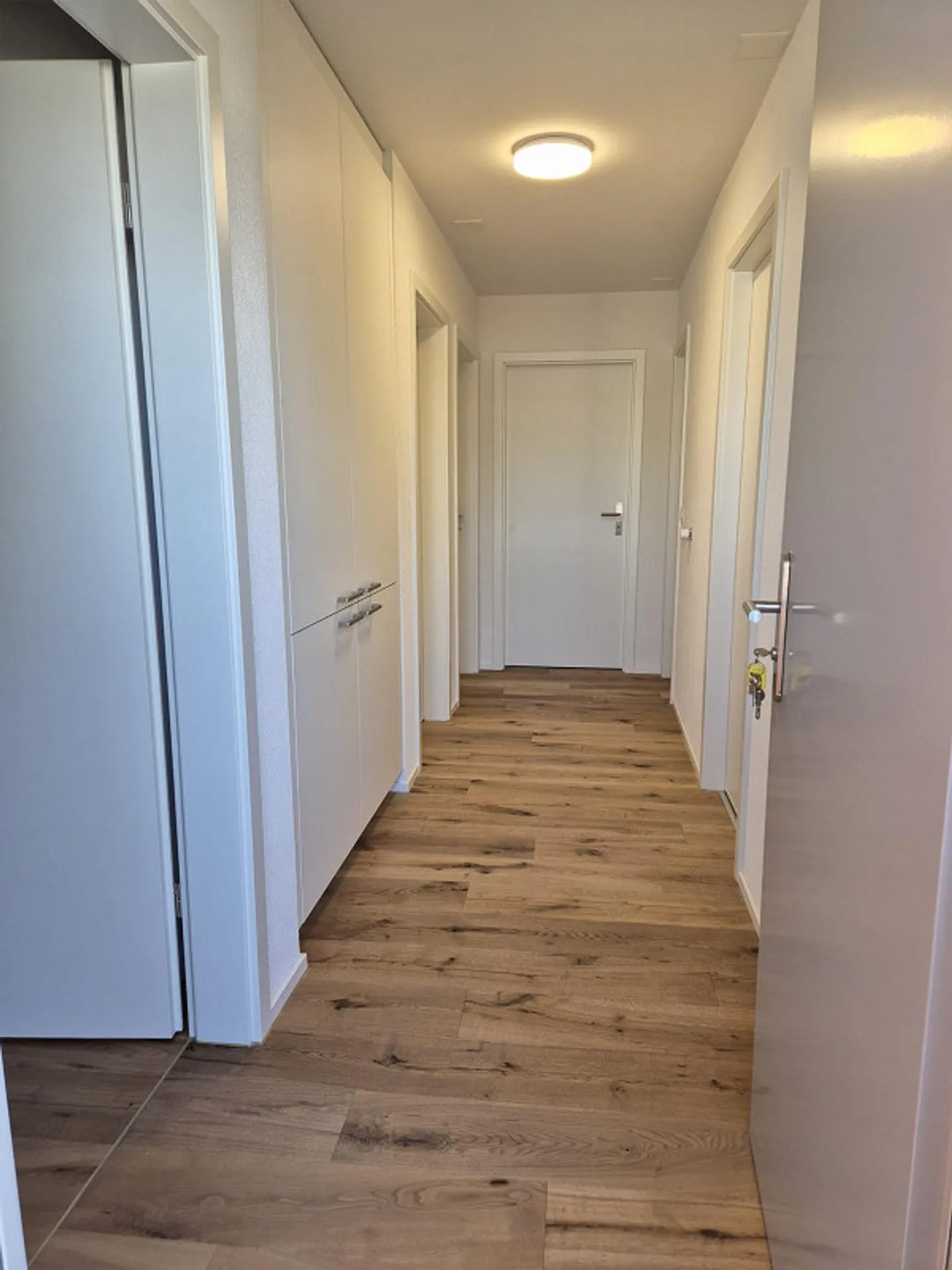 Appartamento attico ristrutturato di 4 stanze in quartiere familiare - Foto 5 di 18