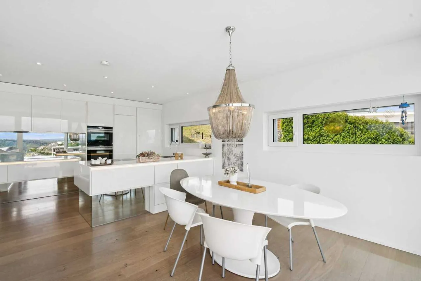 Single-family house with panoramic view, garden and dream terrace – Your new home awaits - Photo 3 of 13