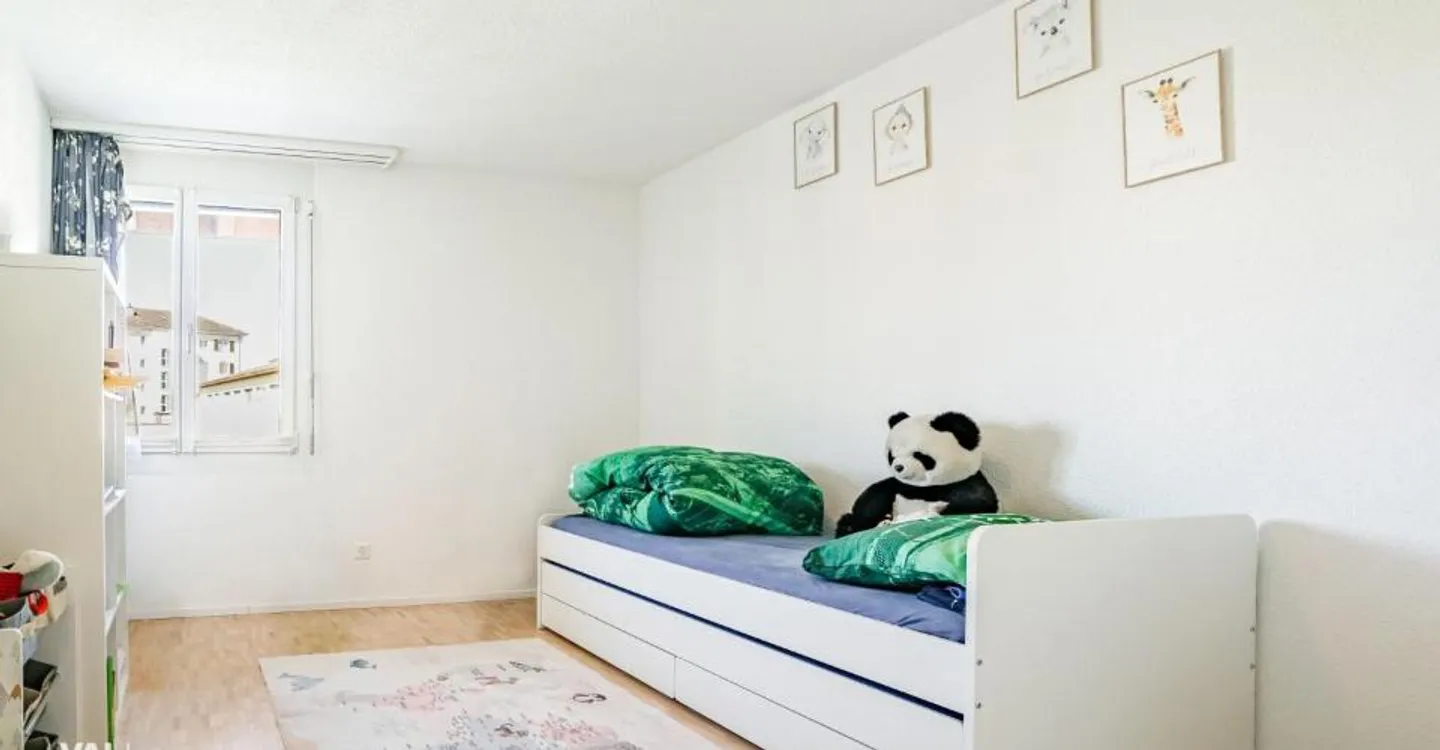 Exclusive 6.5-room terraced single-family house in Amriswil - Photo 5 of 10