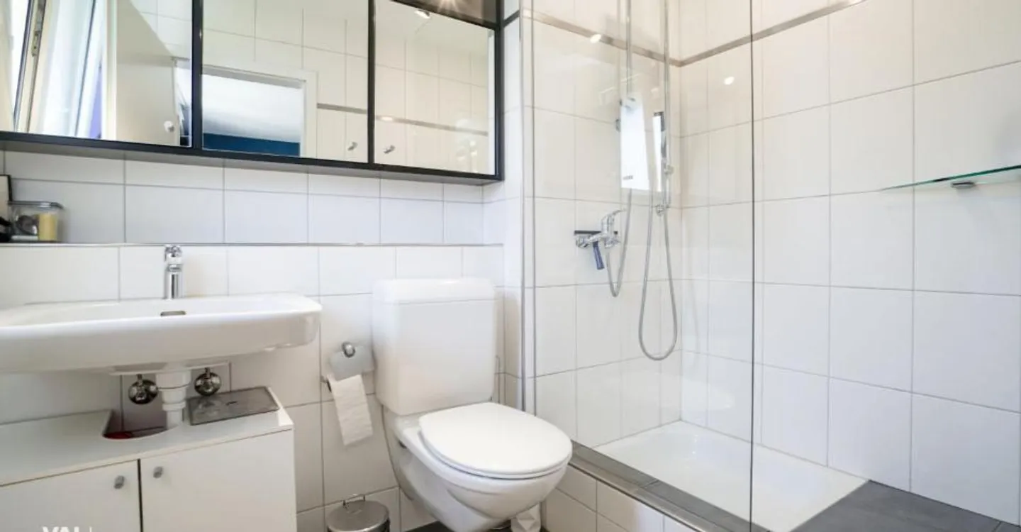 Exclusive 6.5-room terraced single-family house in Amriswil - Photo 8 of 10