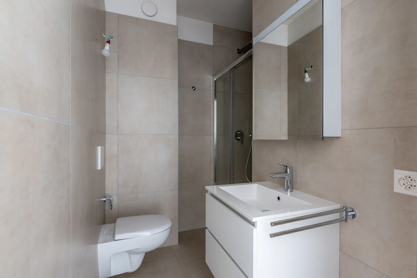 9100, Solatia 1, Lugano, Corso Elvezia, Apartment 155 - Photo 9 of 12