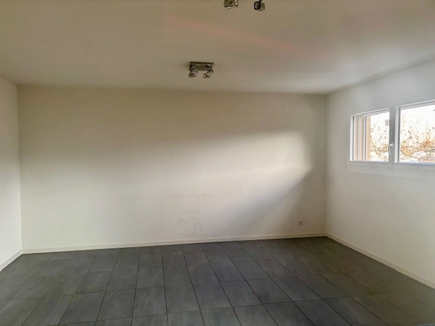 Bel appartamento di 2,5 stanze - Foto 3 di 9