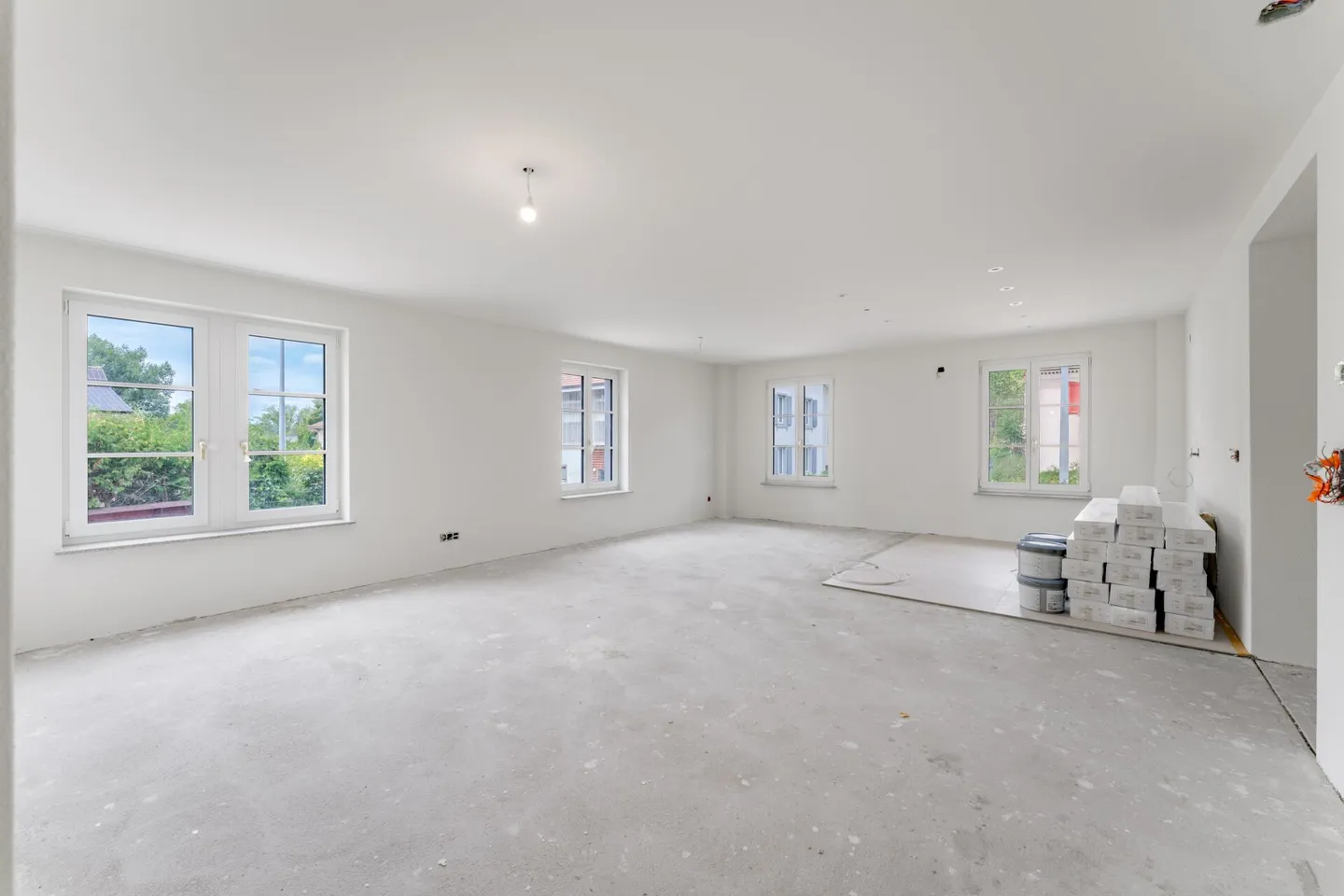 Appartamento 4.5 locali al 1° piano, 122 m² di superficie abitabile + balcone lato giardino con vista sull'Ergolz - Foto 4 di 14