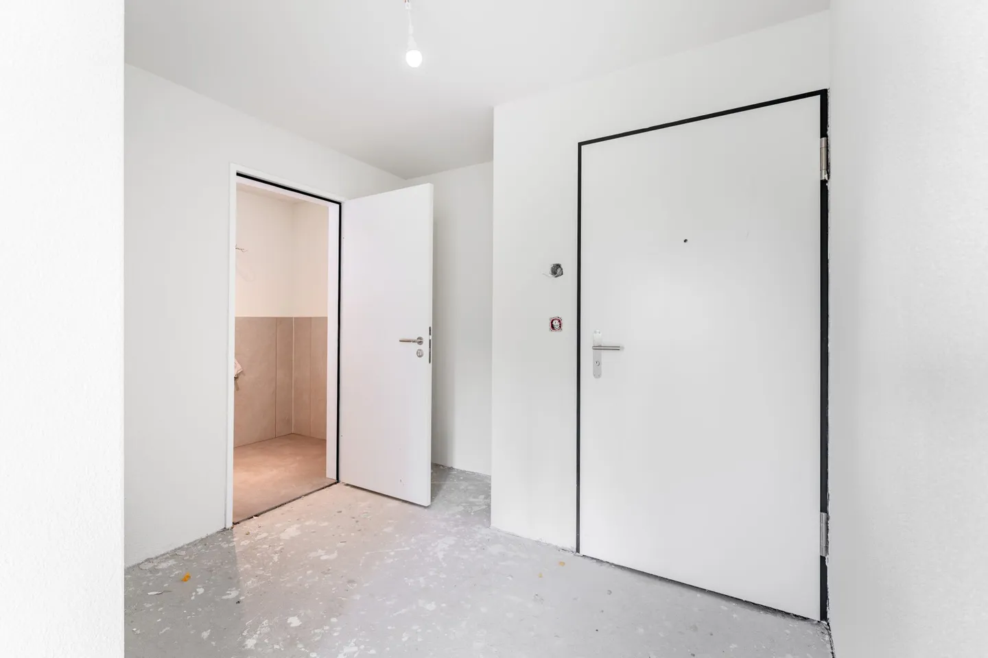 Appartamento 4.5 locali al 1° piano, 122 m² di superficie abitabile + balcone lato giardino con vista sull'Ergolz - Foto 10 di 14