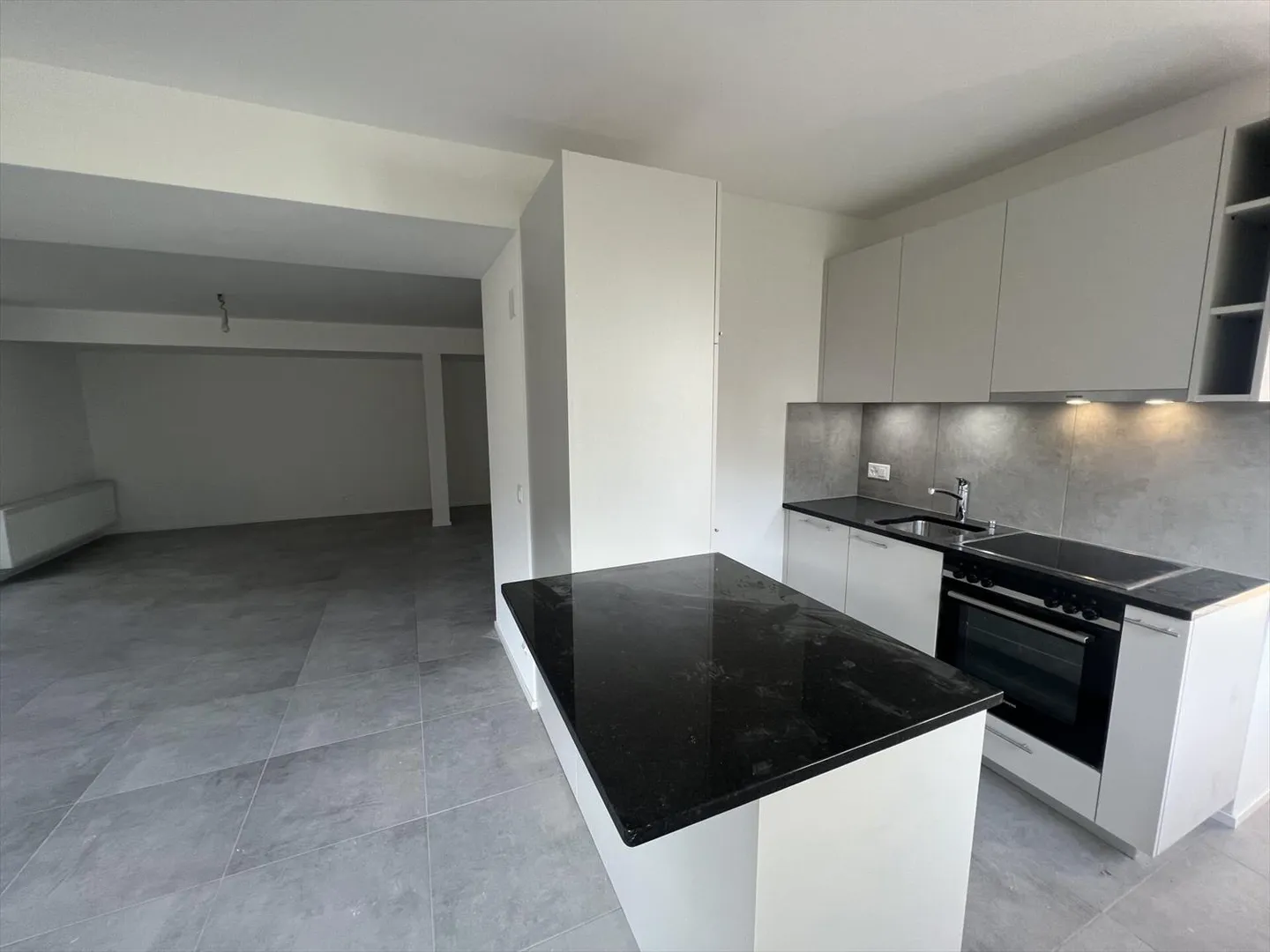 Wohnung kaufen - Foto 2 von 6