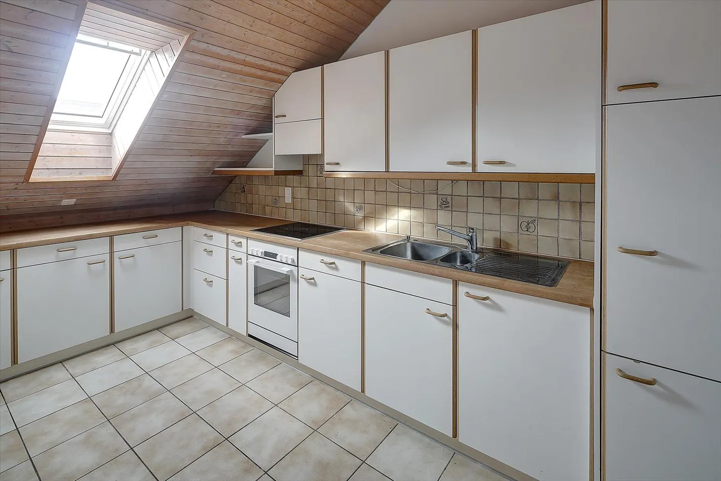 Appartamento in affitto - Foto 3 di 9