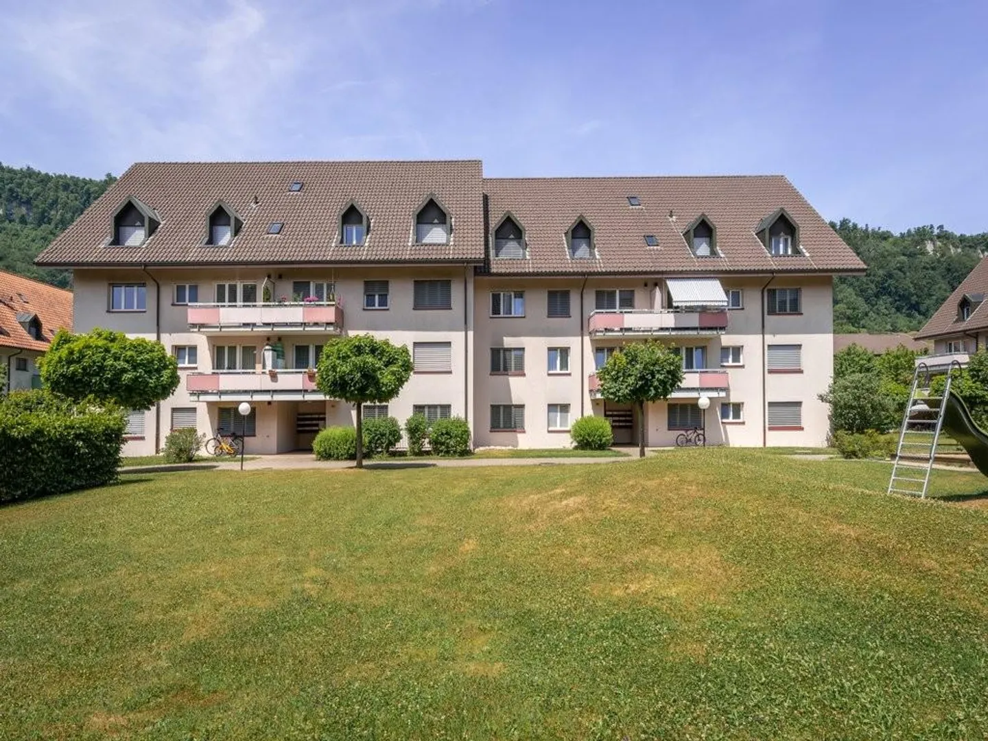 RENT WITHOUT DEPOSIT - Quiet residential area by the Aare, being renovated - Photo 1 of 11