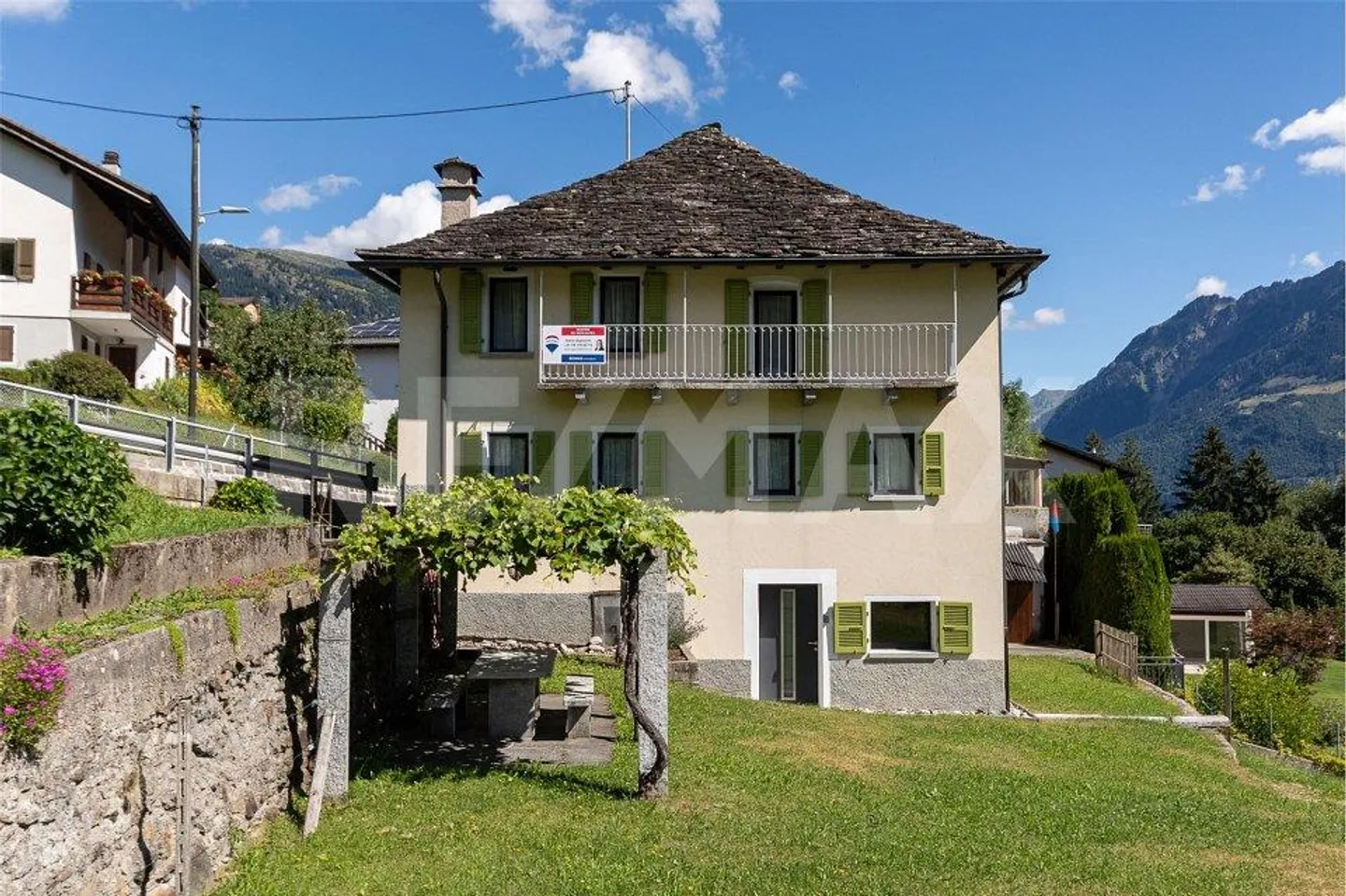 Casa ticinese ristrutturata - Foto 1 di 13