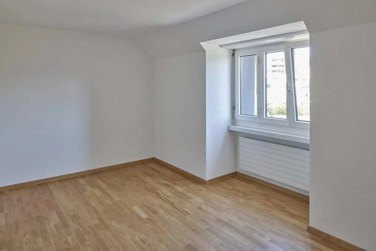 RENT WITHOUT DEPOSIT - Quiet residential area by the Aare, being renovated - Photo 7 of 11