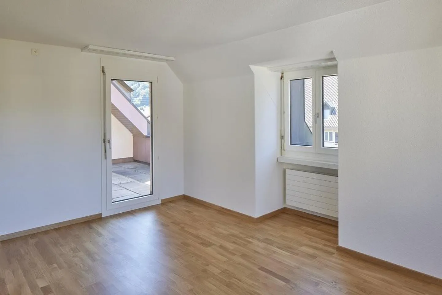 RENT WITHOUT DEPOSIT - Quiet residential area by the Aare, being renovated - Photo 4 of 11