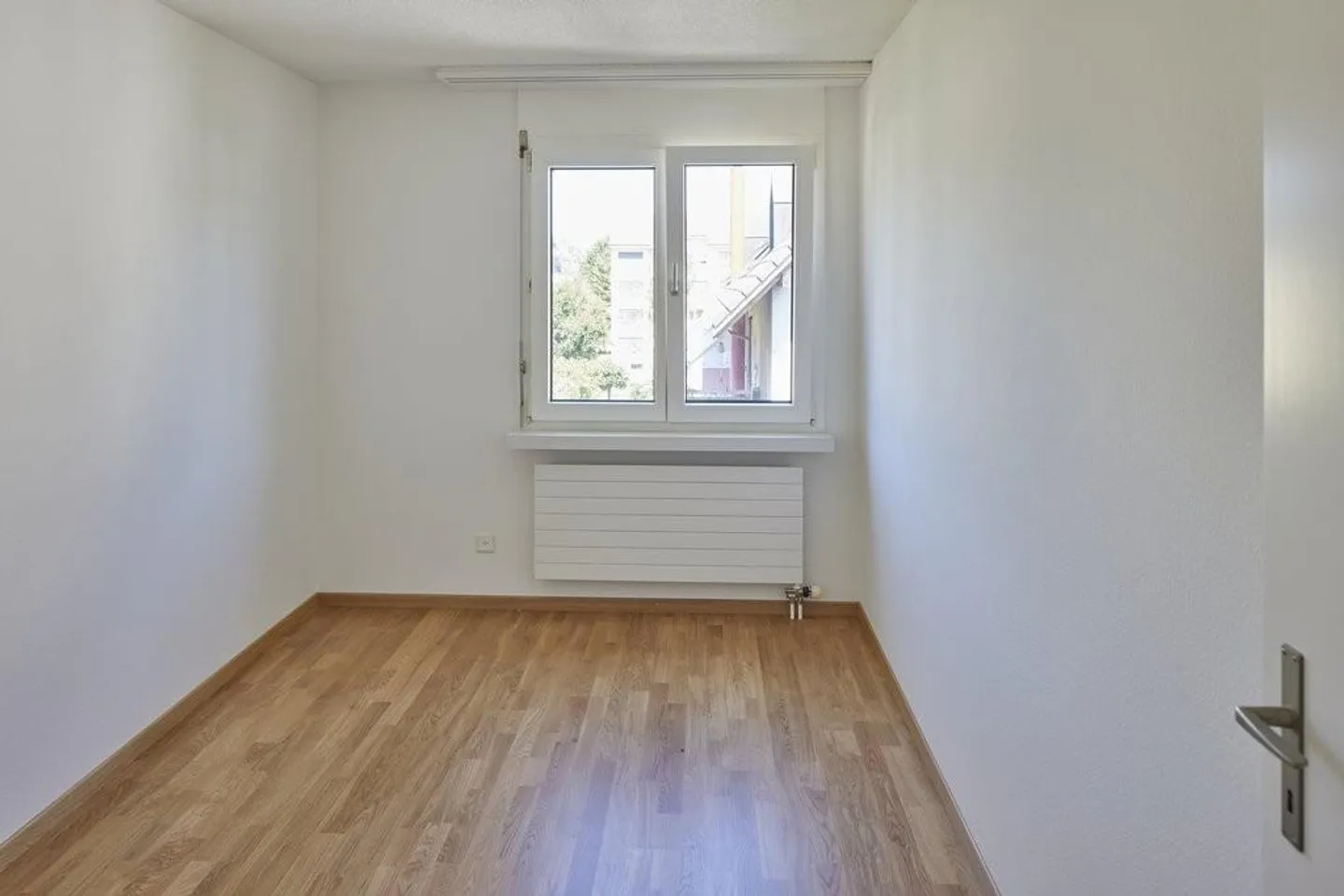 RENT WITHOUT DEPOSIT - Quiet residential area by the Aare, being renovated - Photo 8 of 11