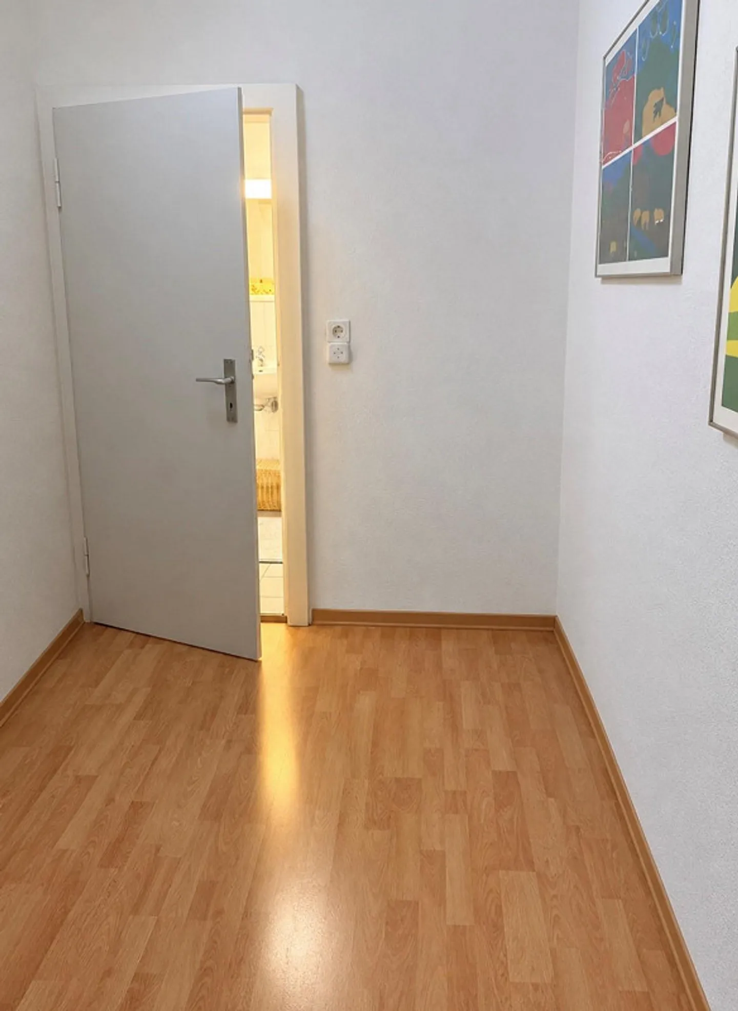 Commercial Space - Photo 6 of 7
