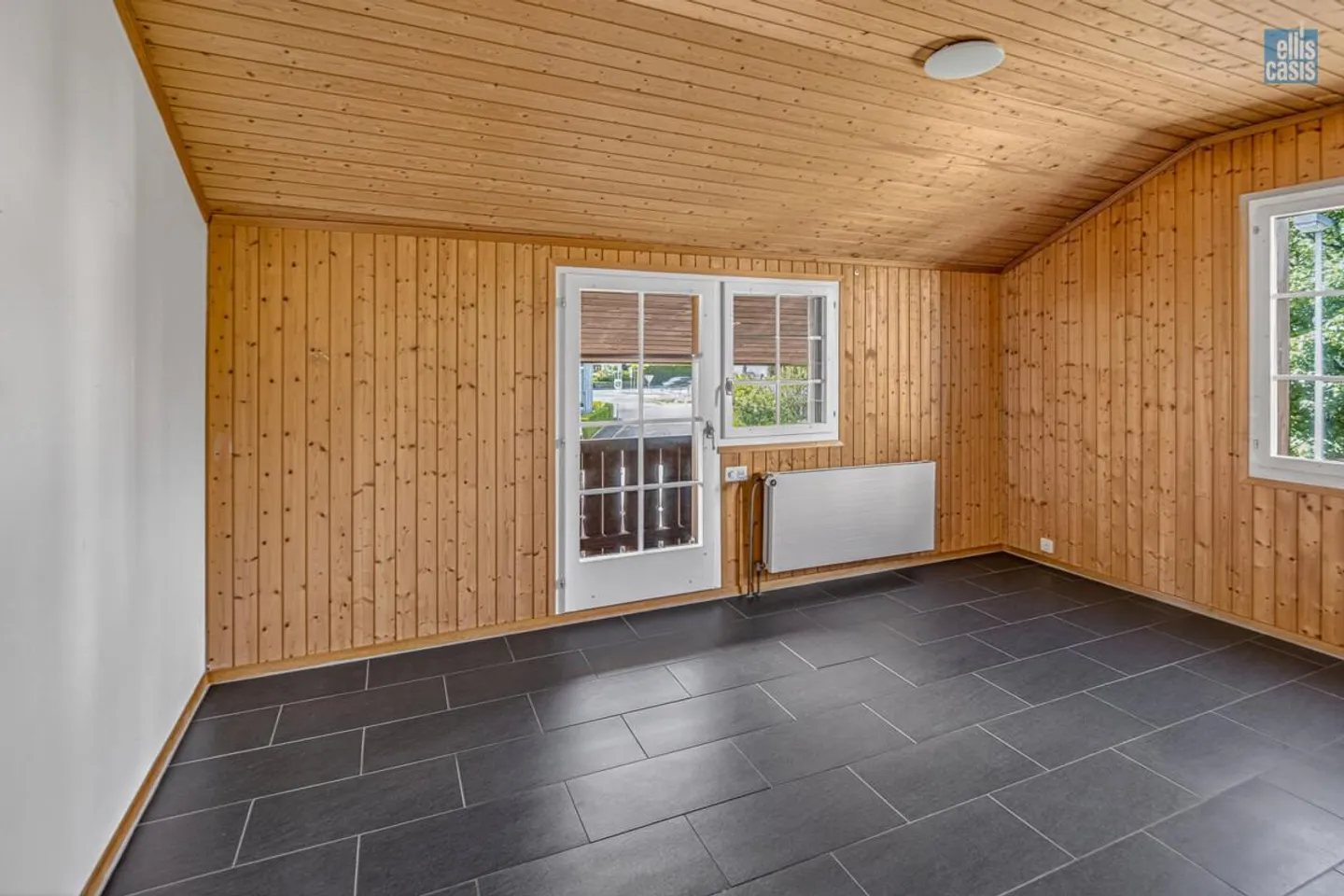 Charming Flarz House Jewel with Idyllic Garden - Photo 7 of 13