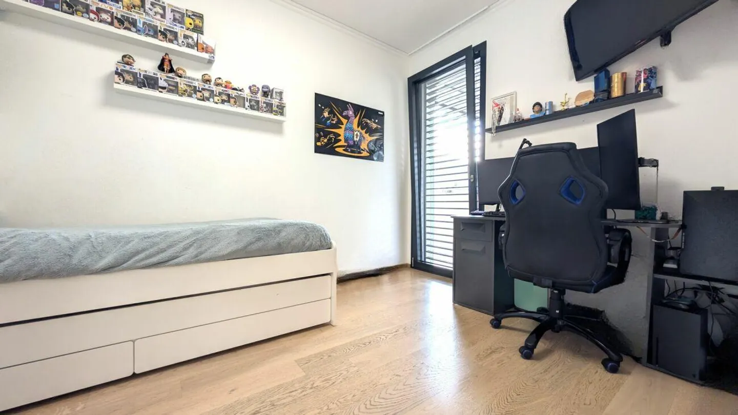 Prestigeträchtige Penthouse mit großzügigen Räumen und drei Panoramaterrassen - Foto 14 von 19