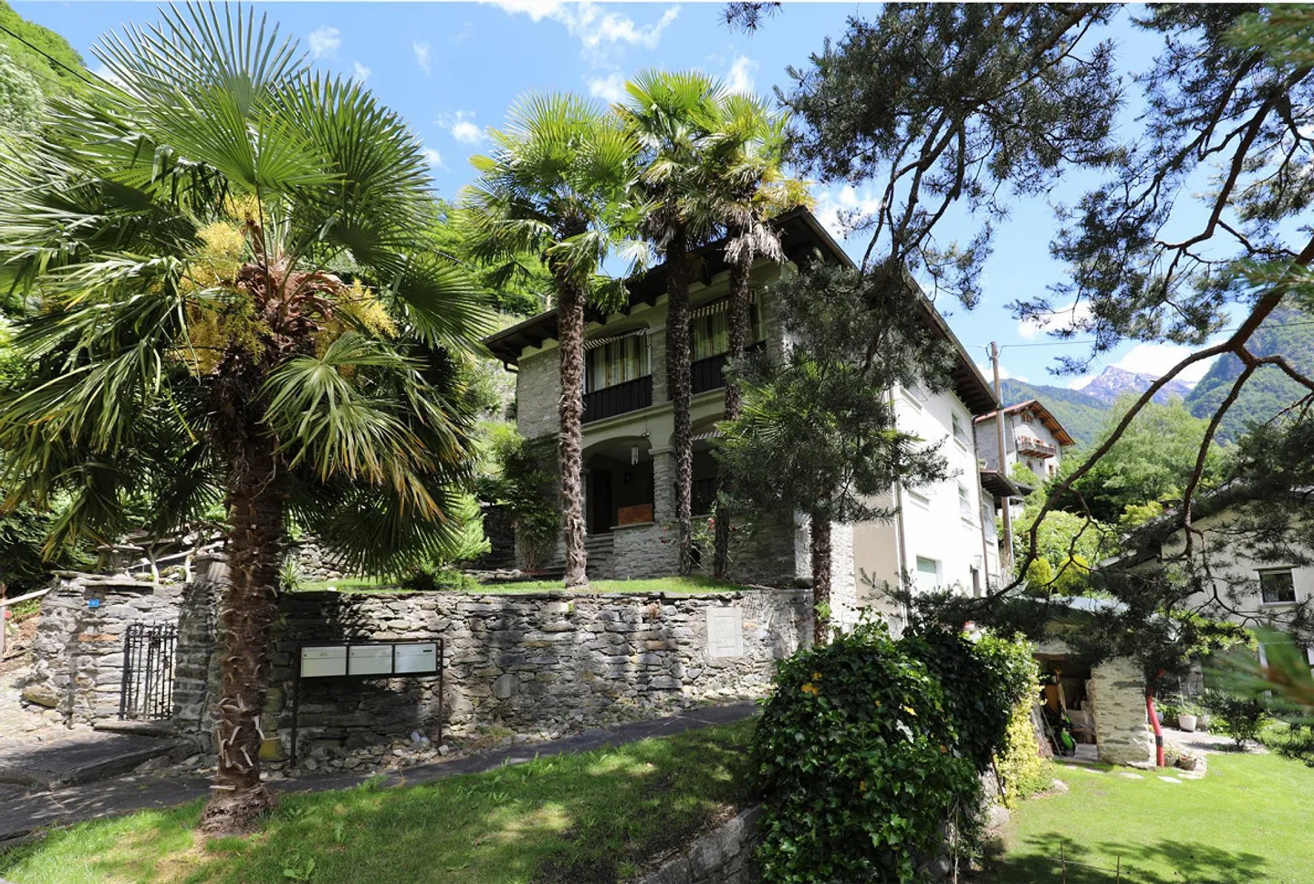 Maison individuelle avec 2 appartements, studio, grand jardin et rustique - Photo 5 sur 22