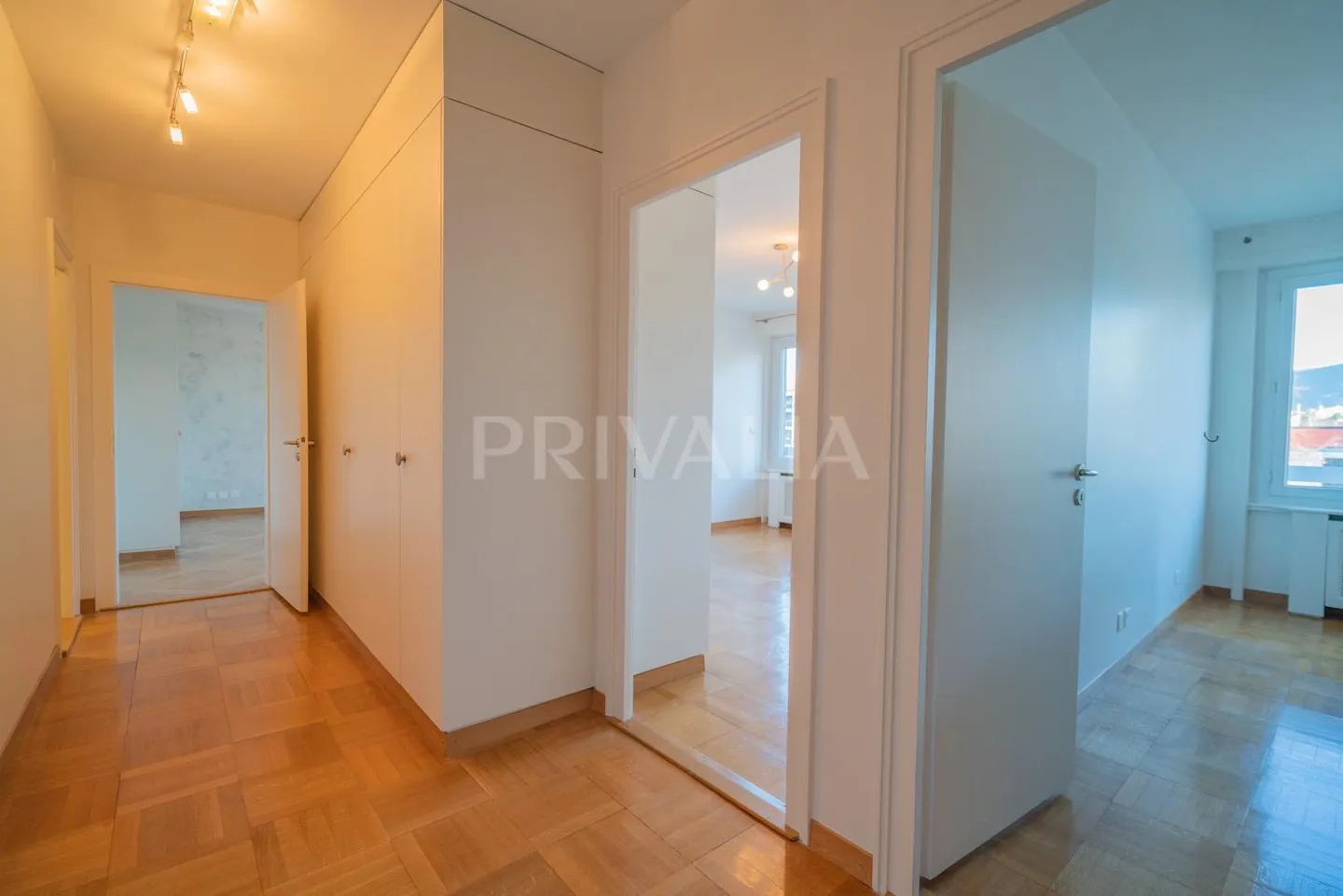 Magnifico appartamento attraversante in un ambiente verde nel cuore di Fl - Foto 8 di 10