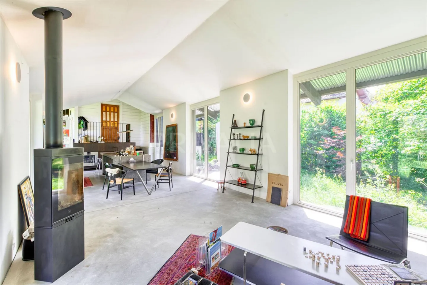 Exclusively: Single-storey villa with independent studio... - Photo 2 of 6